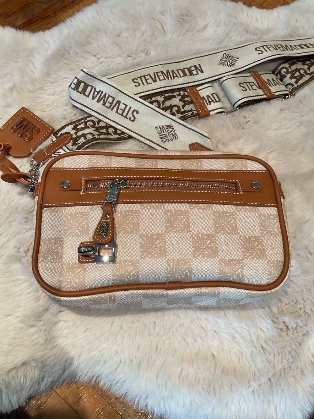 The Viral STEVE MADDEN Brailay Bag ! Vegan Leather Crossbody Bag